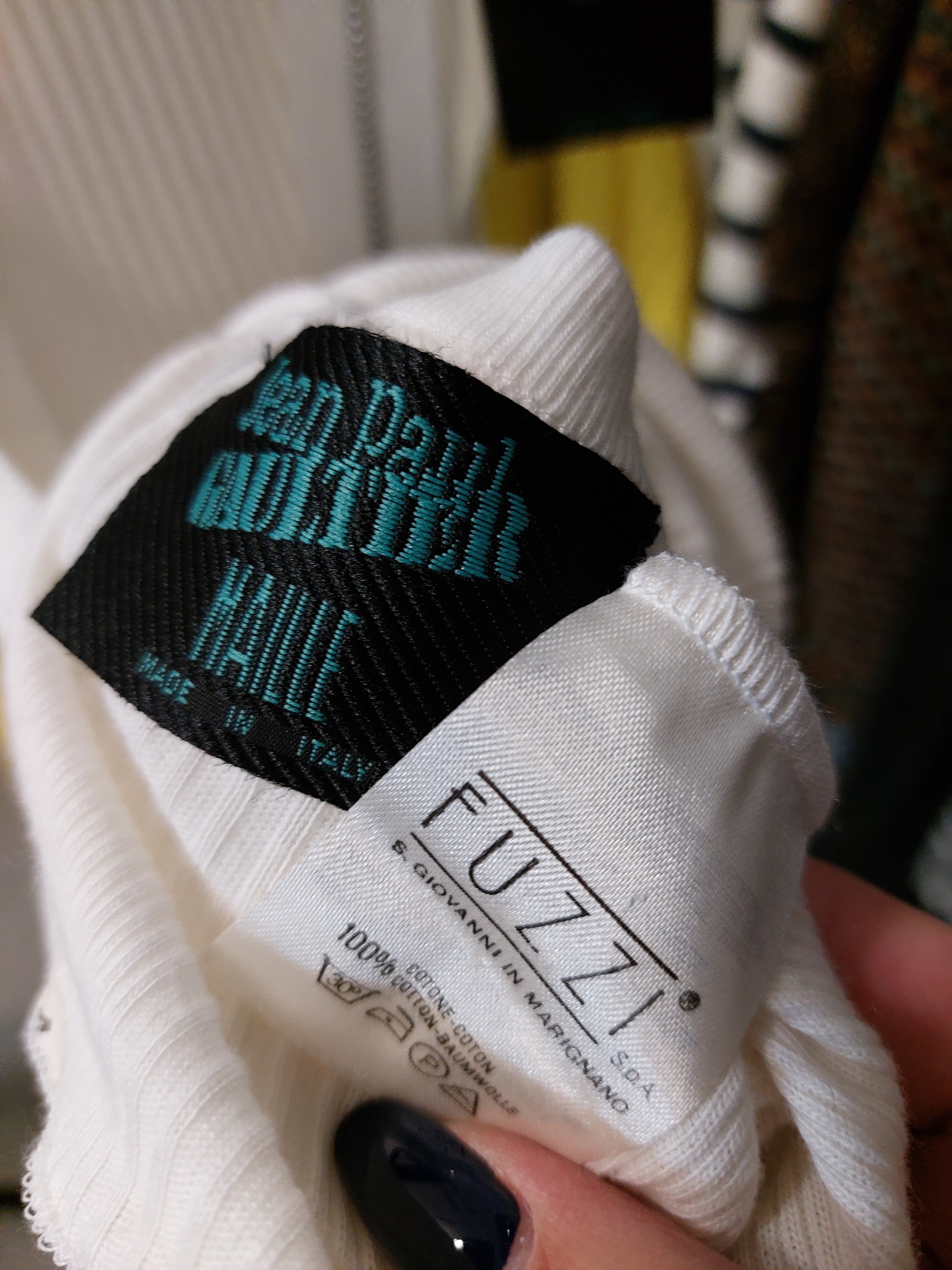 Vintage Woman White Top with Back Zip - Spring/Summer 1995