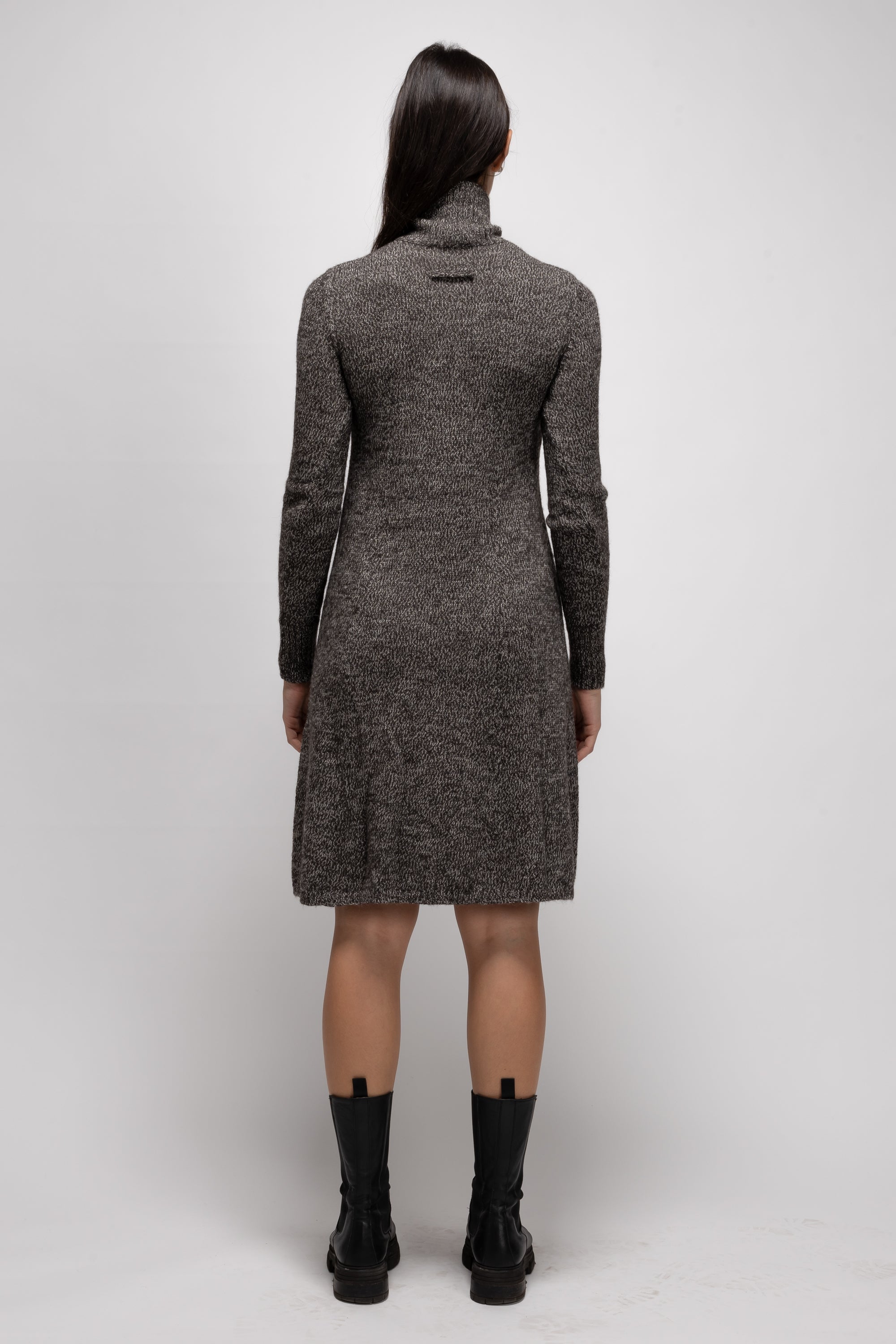 Vintage Woman Textured Knit Dress with High Neck - Autumn/Winter 1998